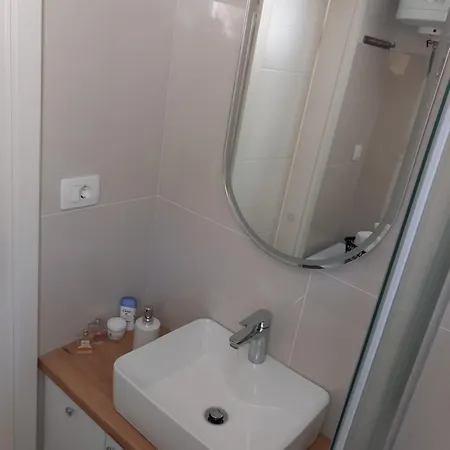 Viktorija Apartament *